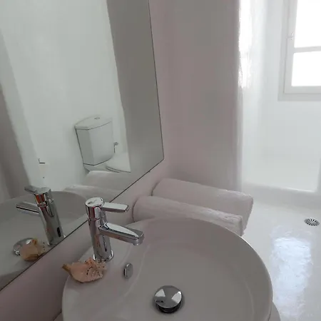 Helmos Otel Naxos City