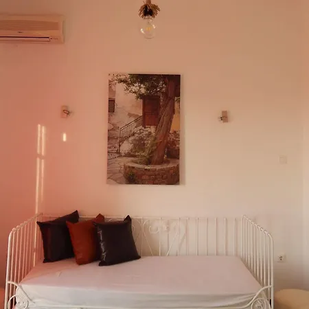 Helmos Otel Naxos City