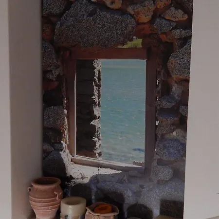 Helmos 2* Naxos City